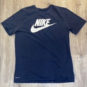 NIKE • SZ. Large